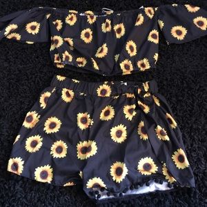 Matching top and bottom outfit